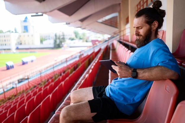 The Business of Sports Streaming: How Digital Platforms are Changing Viewership